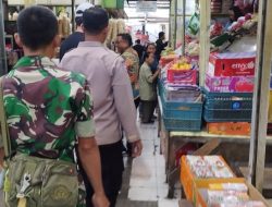 Kompak..!! Babinsa Dan Bhabinkamtibmas Bersama Lurah Pasar Gede Laksanakan Patroli Gabungan