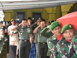 Danrem 072/Pamungkas Hadiri Upacara Persemayaman dan Pemakaman Militer Serka Sulistyo