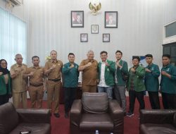 Audiensi Ikatan Pelajar Al-Washliyah Dalam Rangka Resepsi Hari Ulang Tahun Ikatan Pelajar Al-Washliyah di Ruang Sekda Kantor Bupati Asahan