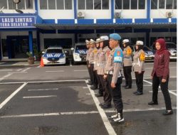 Kompol Finan S Radipta SH SIk. Pimpin Apel Gabungan Operasi Zebra Musi 2004.