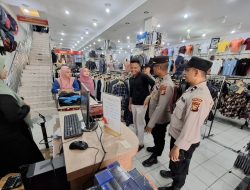 Berikan Himbauan Sukseskan Pilkada Damai, Satgas Preemtif Subsatgas Binmas Rutin Sambangi Warga 