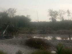 GITO CS TETAP EXSIS DALAM AKTIPITAS “PETI” DI SEKITARAN SUNGAI KUNING DESA TAMBANG BARU MERANGIN