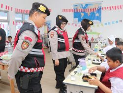 Direktorat Samapta Polda Sumatera Selatan (Sumsel) ikut mensosialisasikan program makan sehat Dan bergizi.