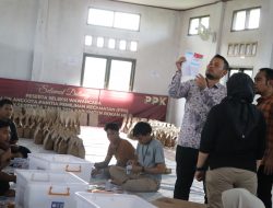 KPU Se-Riau Sudah Sortir dan Lipat Surat Suara