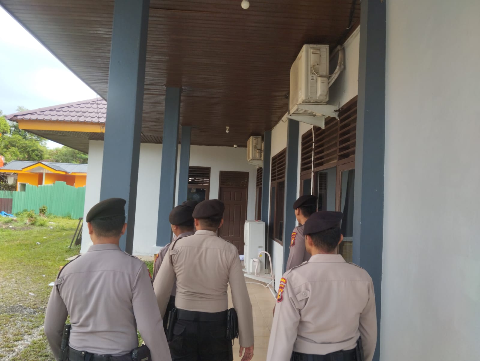 Subsatgas PAM Rutin Lakukan Pengamanan di Kantor Penyelenggara Pilkada 