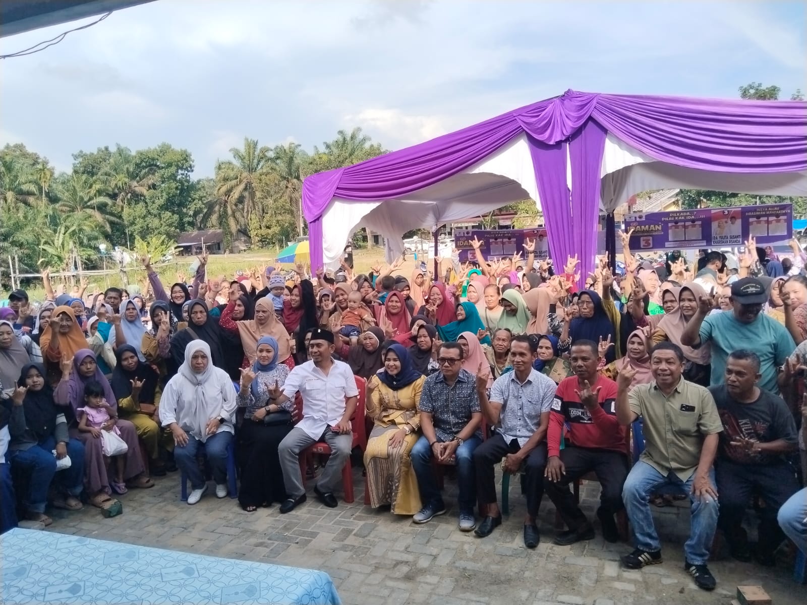 Subsatgas Intelijen Melakukan Pengamanan Dilokasi Kampanye Cawako/Cawawako Nomor Urut 03