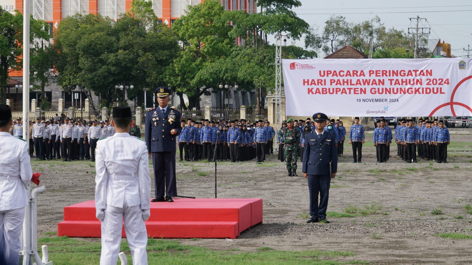 Upacara Peringatan Hari Pahlawan Di Alun alun Kota Wonosari Berlangsung Khidmat