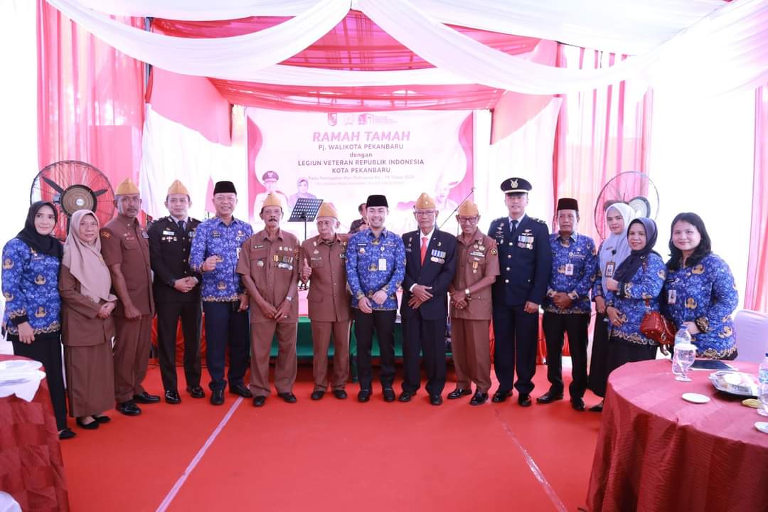 Peringatan Hari Pahlawan, Pj Wali Kota Pekanbaru Ajak Warga Teladani dan Cintai Negeri