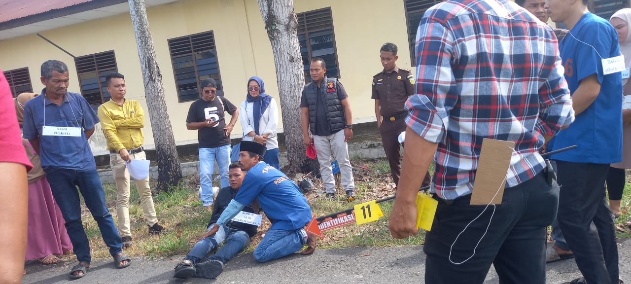 Rekonstruksi Kasus Penganiyaan Di Sei. Lunang, Digelar Di Polres Asahan