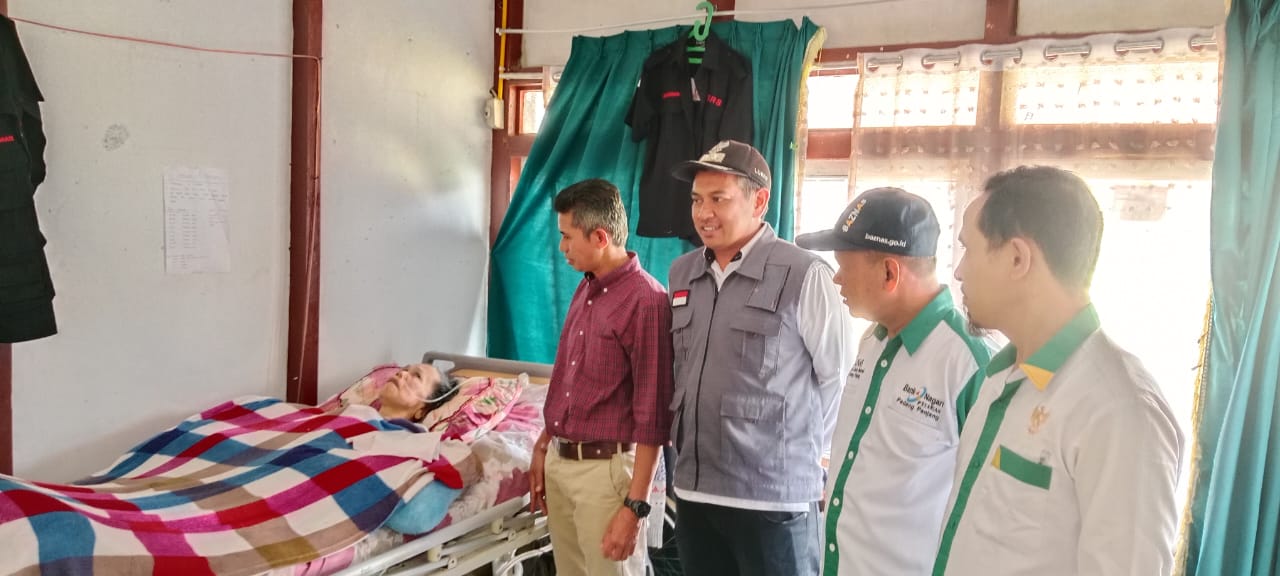 Ketua BAZNAS Kota Padang Panjang Beserta Rombongan Sambangi Rumah Lansia
