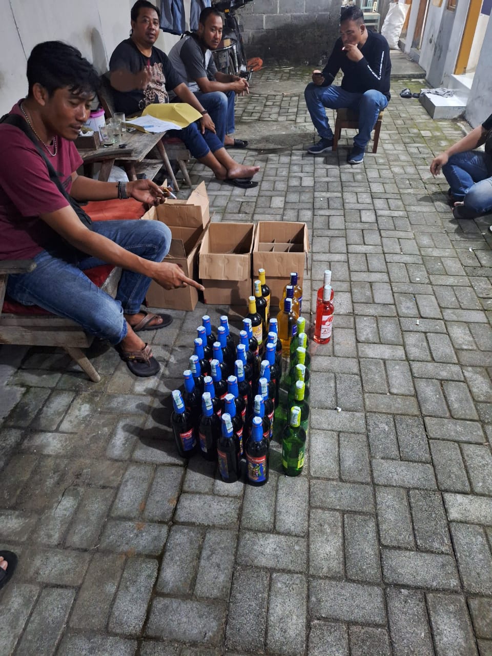 Polres Kulonprogo Ungkap Peredaran Miras Ilegal Lewat Sistem COD