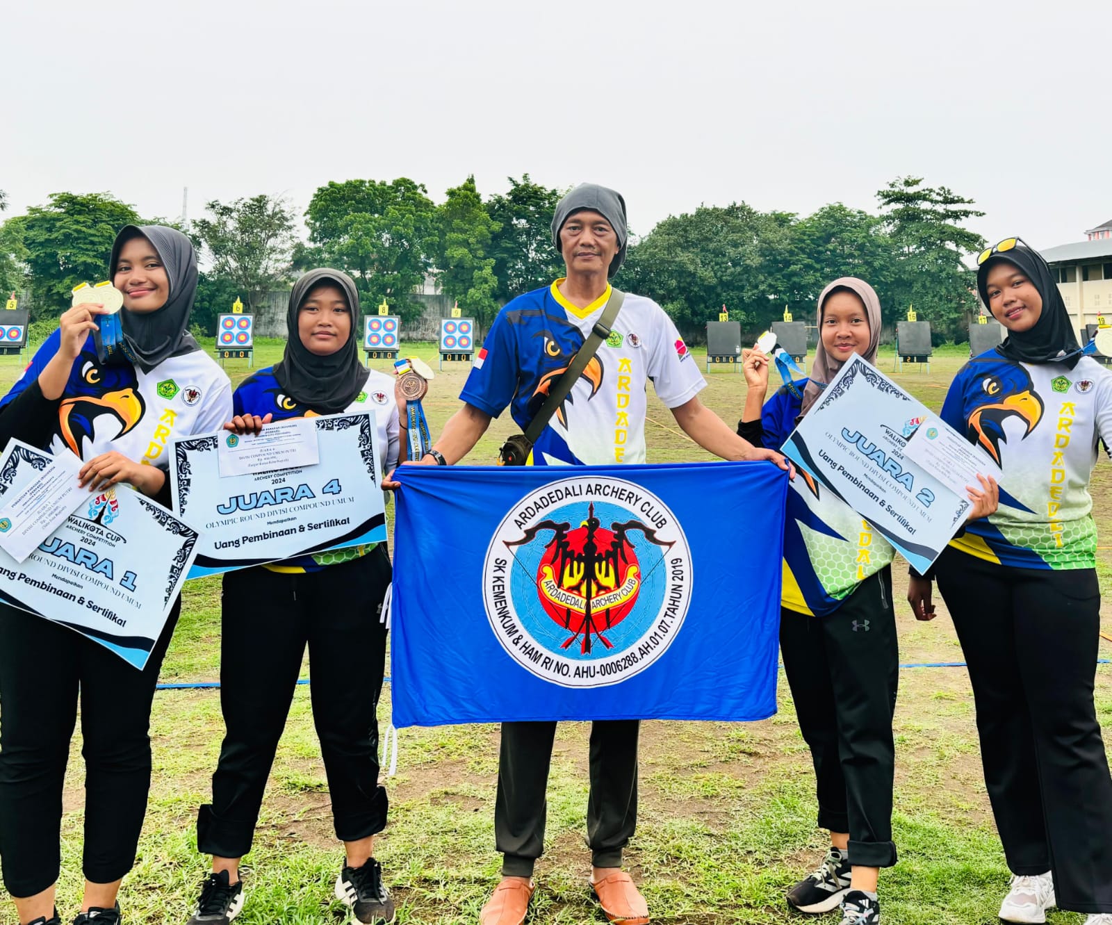 *Adila Hermulia Putri Senang Bawa Tim Panahan Ardadedali Raih Emas di Walikota Cup Archery Competition Jogjakarta 2024*