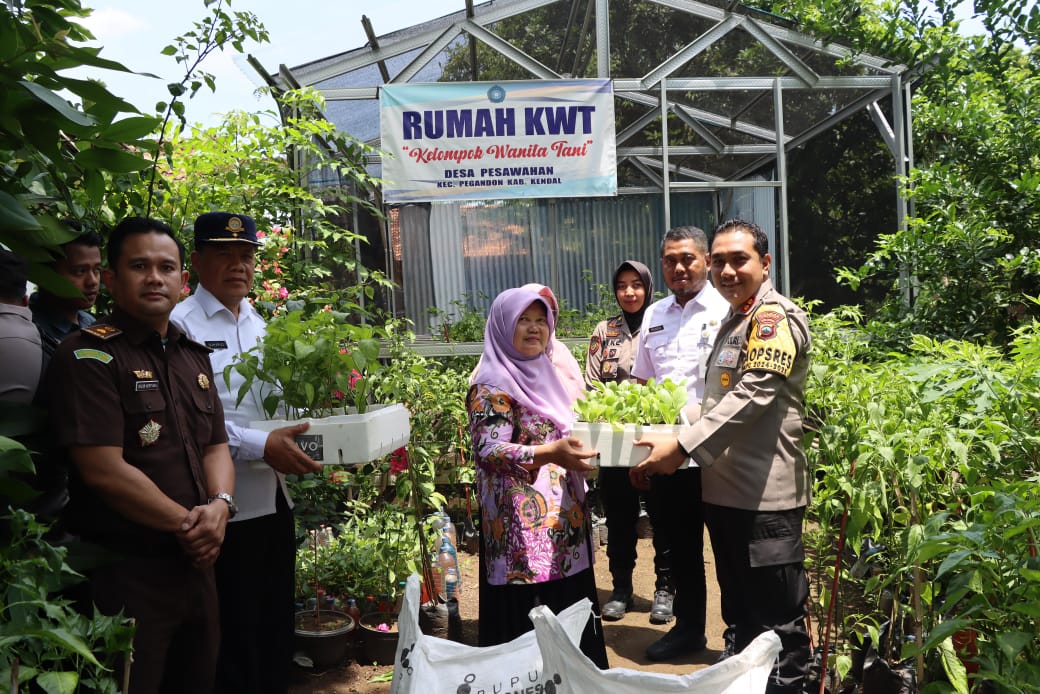 Polres Kendal Resmi Launching Gugus Tugas Polri Untuk Dukung Ketahanan Pangan