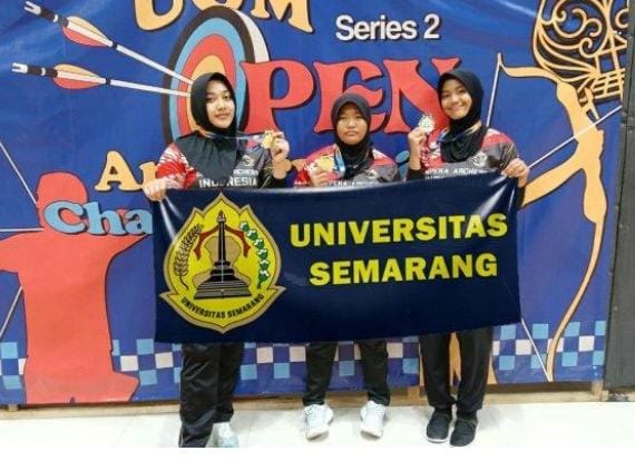 *Lusyana Dawinta Sari : UKM Panahan USM Paham kan Kemahiran Dan Ketenangan Dalam Olahraga Panahan*