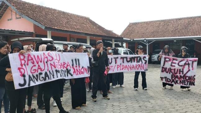 Diduga Tidak Netral Dalam Pilkada Bantul, Beberapa Oknum Dukuh dan Seorang Pamong Kalurahan Jatimulyo Dlingo Terancam Sangsi Pidana