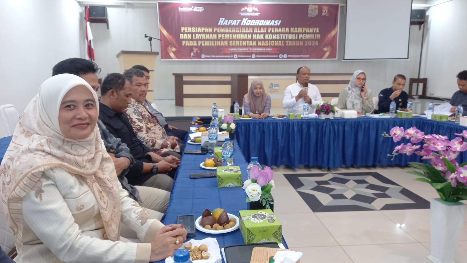 Masa Tenang, KPU Pasaman Imbau Paslon Dan Partai Pendukungnya Bersihkan APK