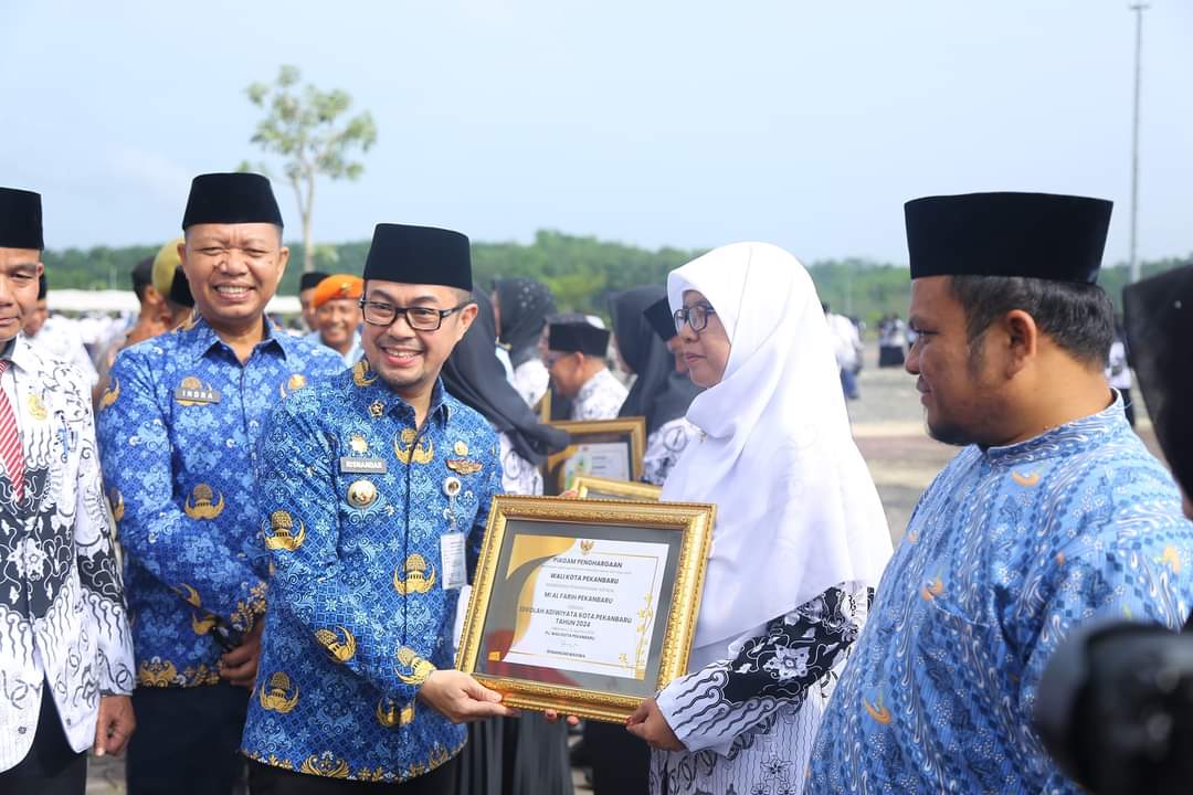 Pemko Pekanbaru Peringati Hari Guru Tahun 2024