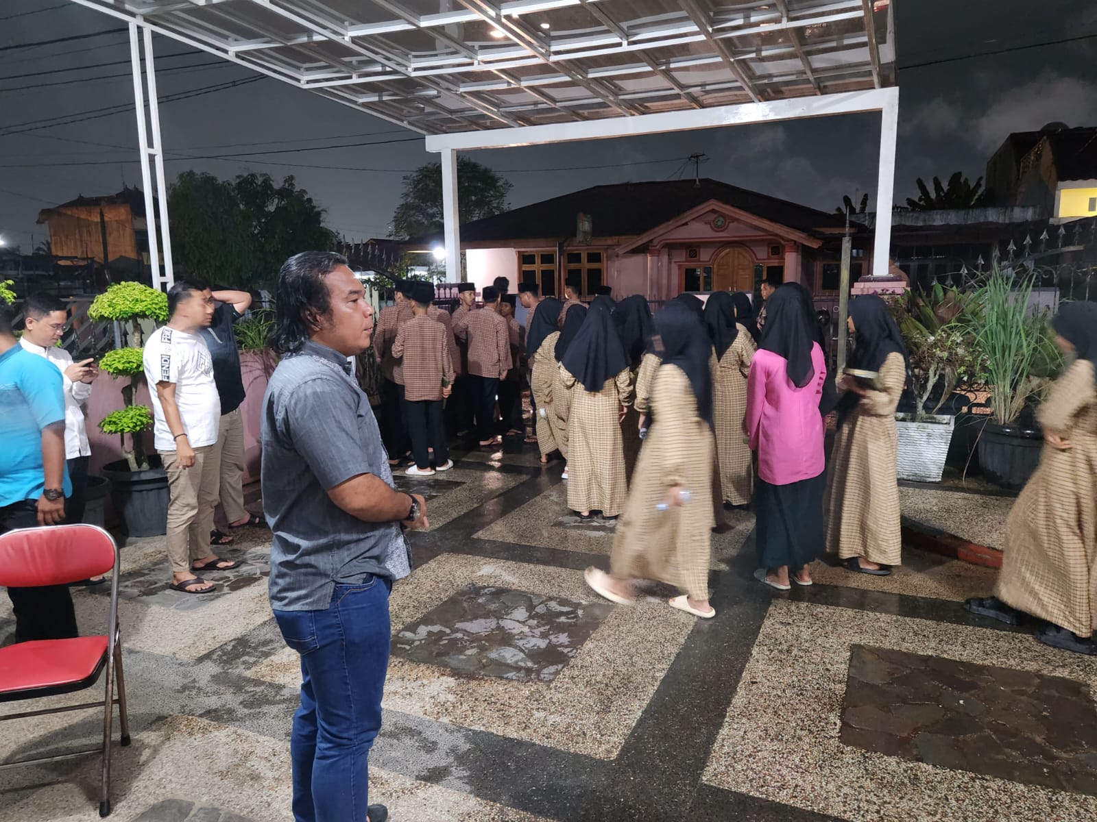 Personel Subsatgas Intelijen OMP LK 2024 Laksanakan Pengamanan Doa Bersama Cagub Nomor Urut 03