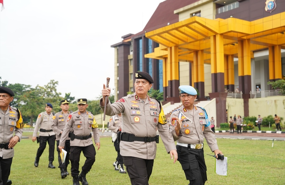 Kapolda Riau Irjen Muhammad Iqbal Cek Personel dan Pergeseran BKO Pengaman TPS