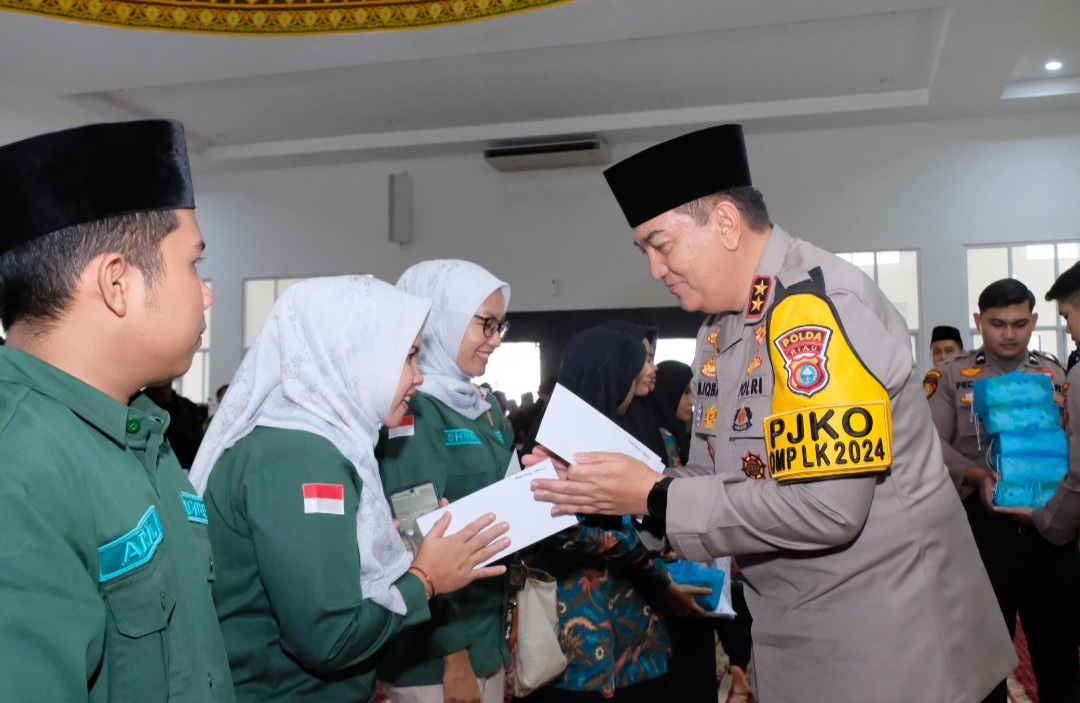 H-1 Pencoblosan, Polda Riau Kembali Gelar Doa Bersama dan Beri Tali Asih ke 40 Anak Yatim