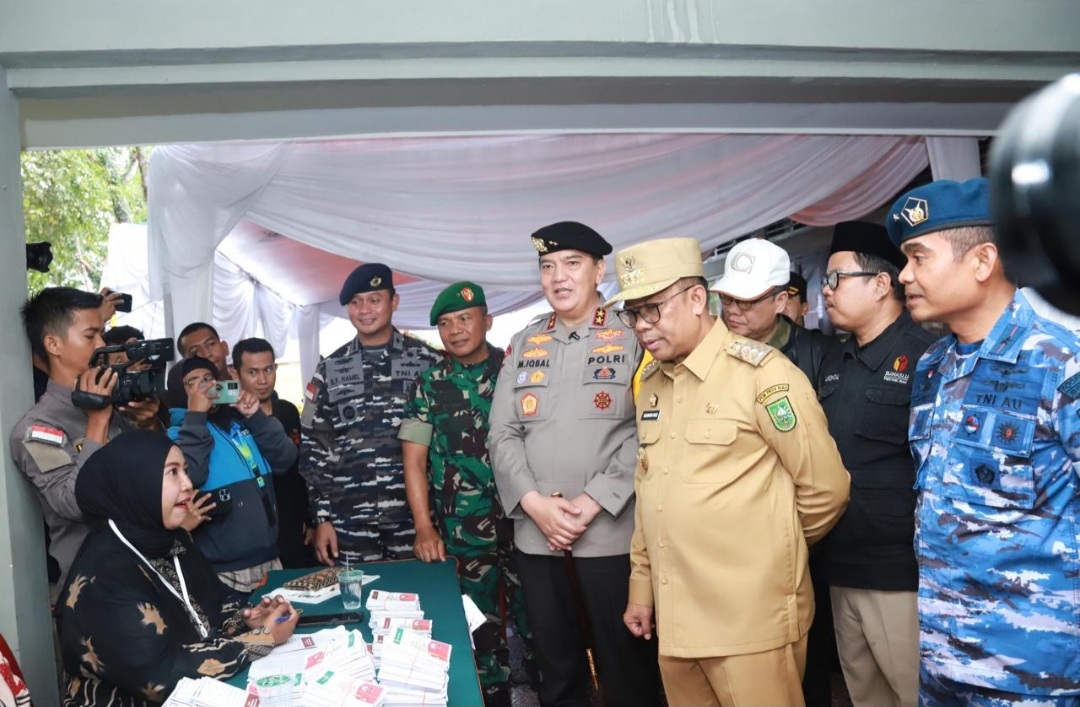 Pastikan Pilkada Berjalan Aman, Irjen Iqbal Patroli ke 4 Kabupaten