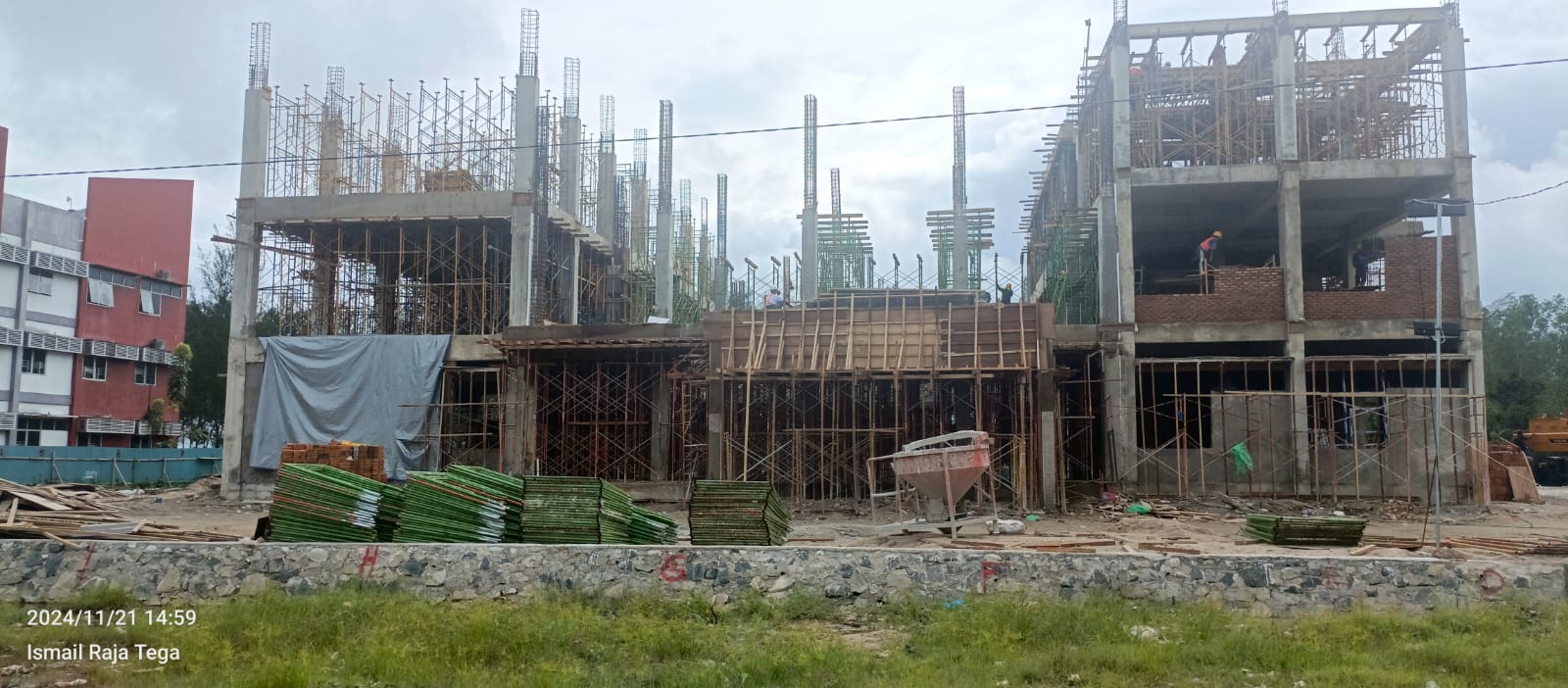 PROYEK GEDUNG ASRAMA C POLTEKNIK PELAYARAN SUMBAR TERANCAM PUTUS KONTRAK