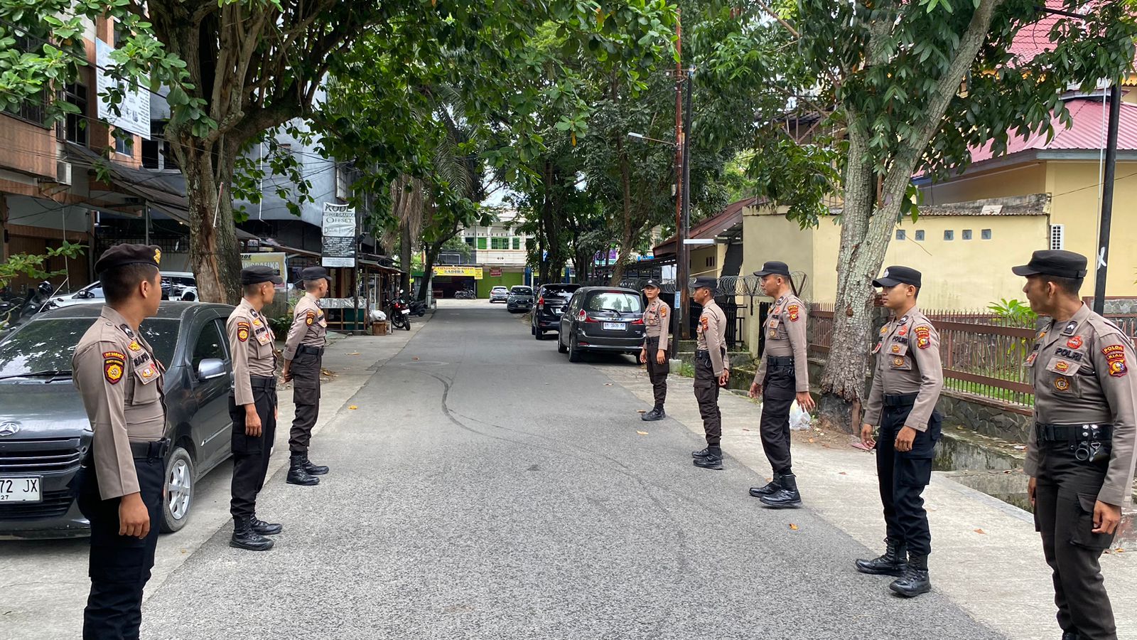 Satgas Kamseltibcarlantas Subsatgas Patroli Menggelar Patroli di Sekitar Kantor Penyelenggara Pilkada
