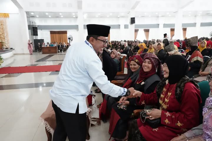 Kongres Bundo Kanduang Kedua Dibuka, Bupati Eka Putra Akan Terus Dukung Kegiatan Itu