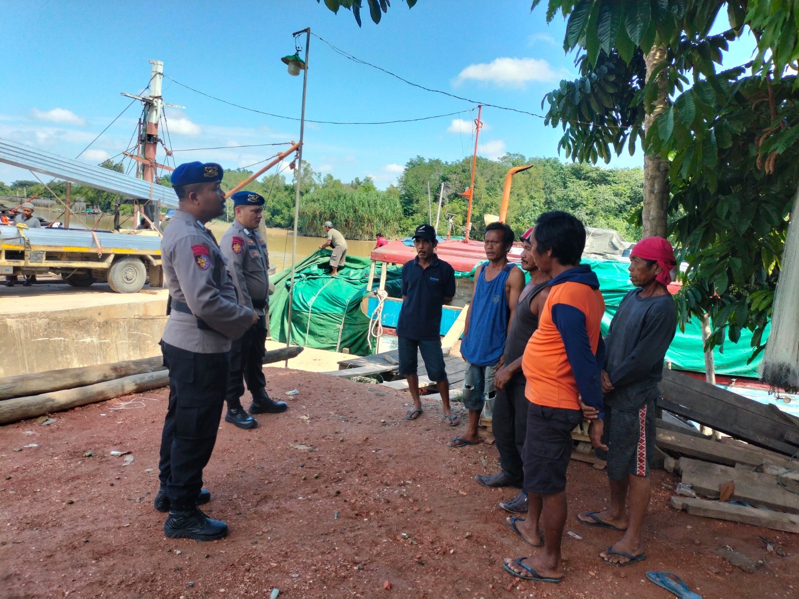 Patroli dan Sambang Warga Rutin Dilakukan Subsatgas Banops Polairud Polda Riau 