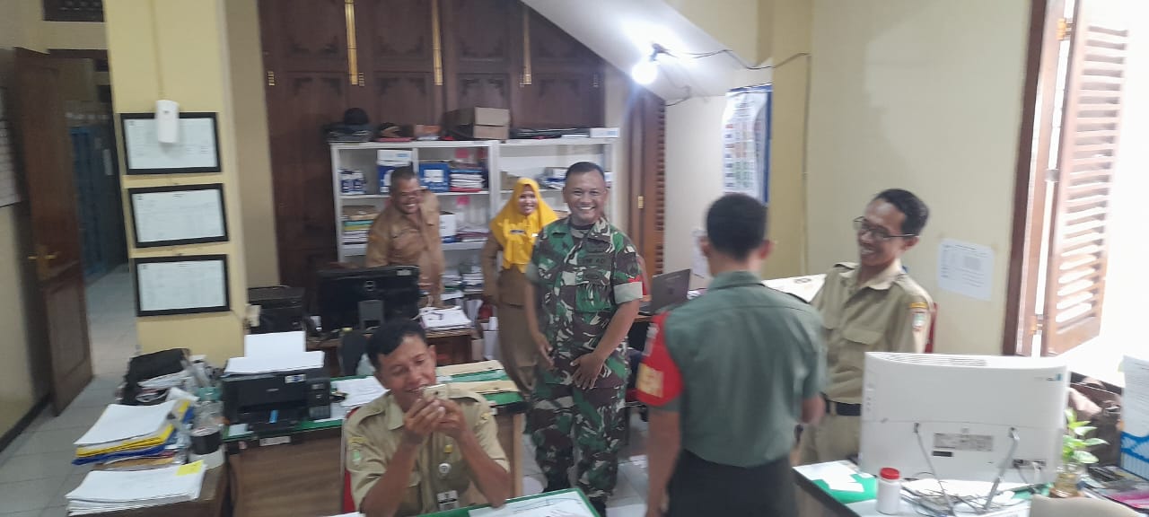 Tak Kenal Maka Tak Sayang, Sebagai Babinsa Baru Koptu Devid Silaturahmi Dengan Kepala Kelurahan