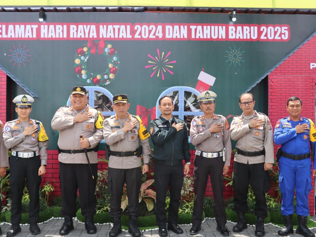 Polda DIY turunkan Pejabat Utamanya Melakukan Pengecekan Pospam Ops Lilin Progo 2024