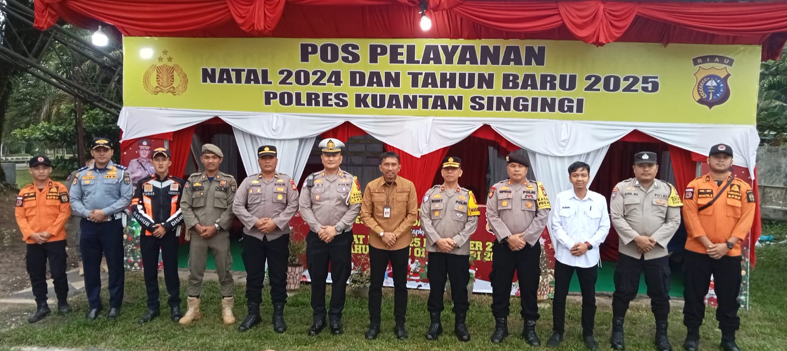 Kapolres Kuansing Dampingi Kadiskes Provinsi Riau Dalam Kunjungan Ke Pos Yan Tugu Cerano Ops Lilin LK 2024