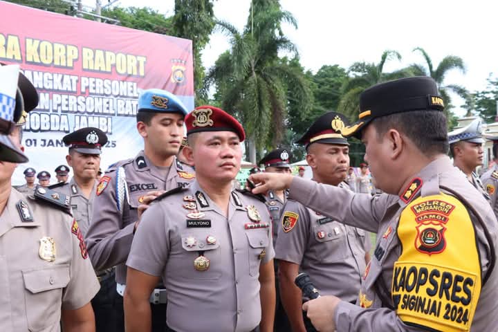 Menjelang Tahun Baru 2025, Puluhan Anggota Polres Merangin Naik Pangkat