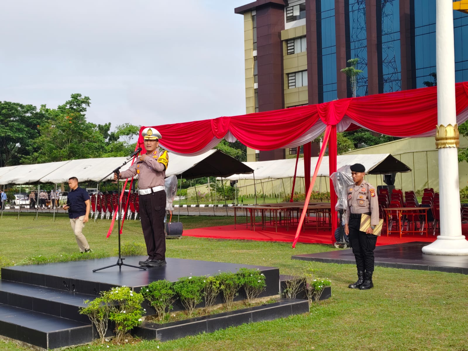 Kasatgas Kamseltibcarlantas Pimpin Apel Pagi Gabungan Dalam Rangka Operasi Lilin Lancang Kuning 2024