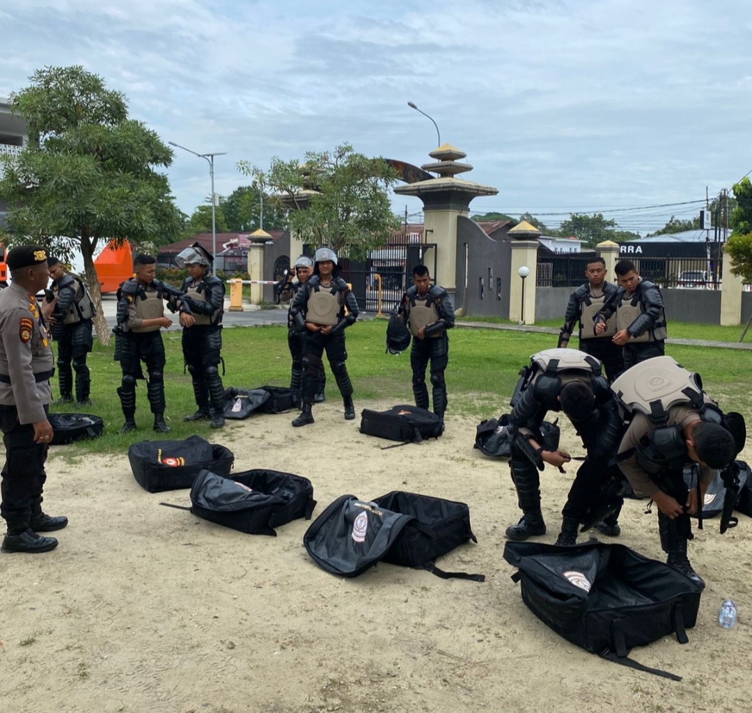 Subdit Dalmas Polda Riau Ikuti Latihan Pemakaian Perlengkapan Dalmas
