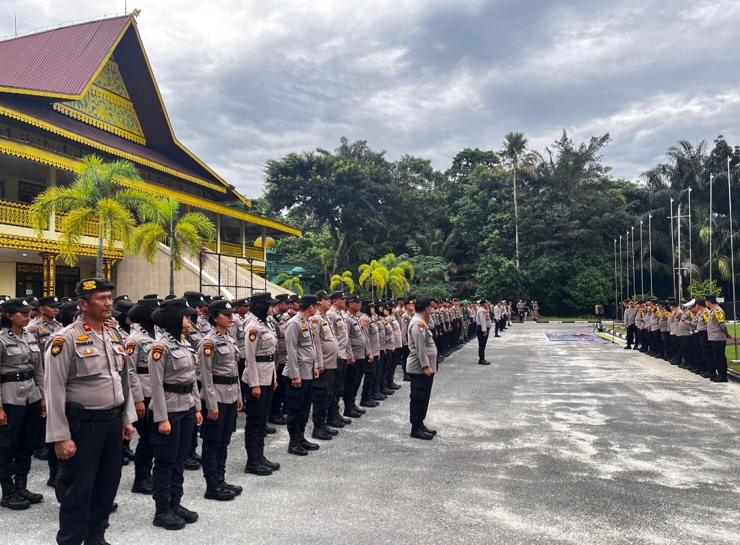 159 Personel Subsatgas PAM Objek Kegiatan Melakukan Pengamanan Dilokasi Sidang Pleno