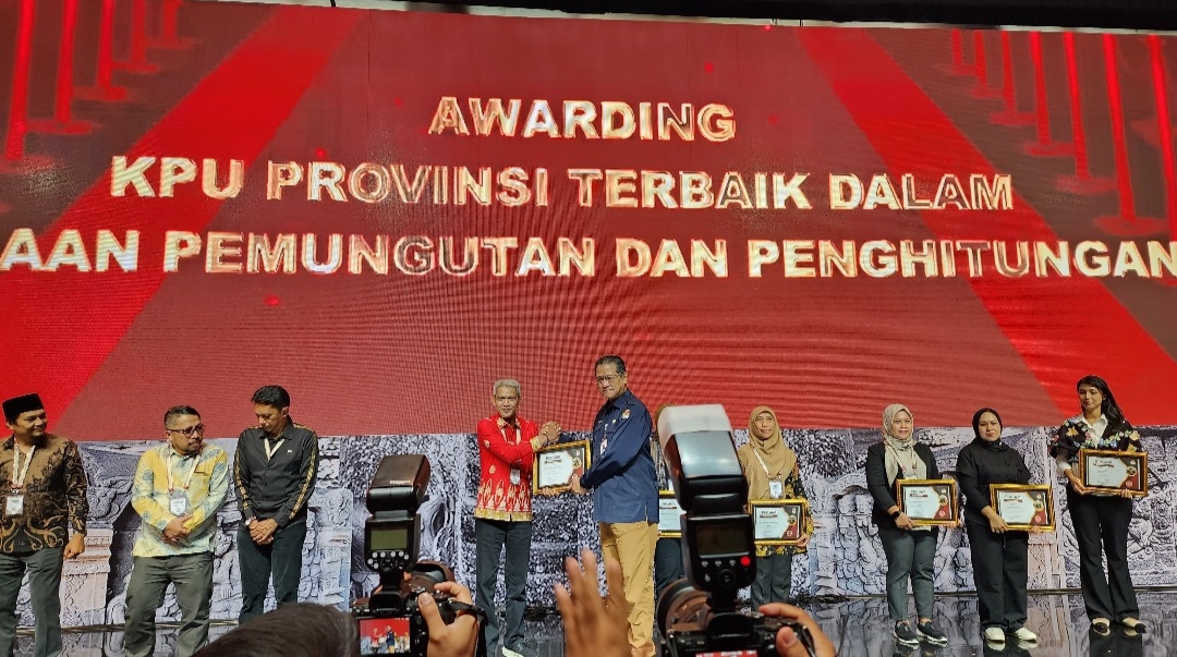 Di Penghujung Tahun 2024 KPU Riau Raih Empat Penghargaan
