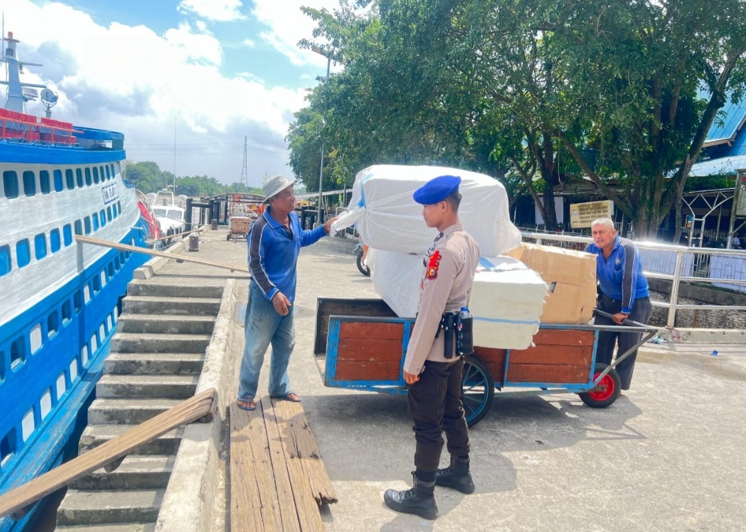 Dalam Rangka Ops Lilin LK-2024, Subsatgas Banops Polairud Melaksanakan Pemantauan dan Patroli di Wilayah Perairan 