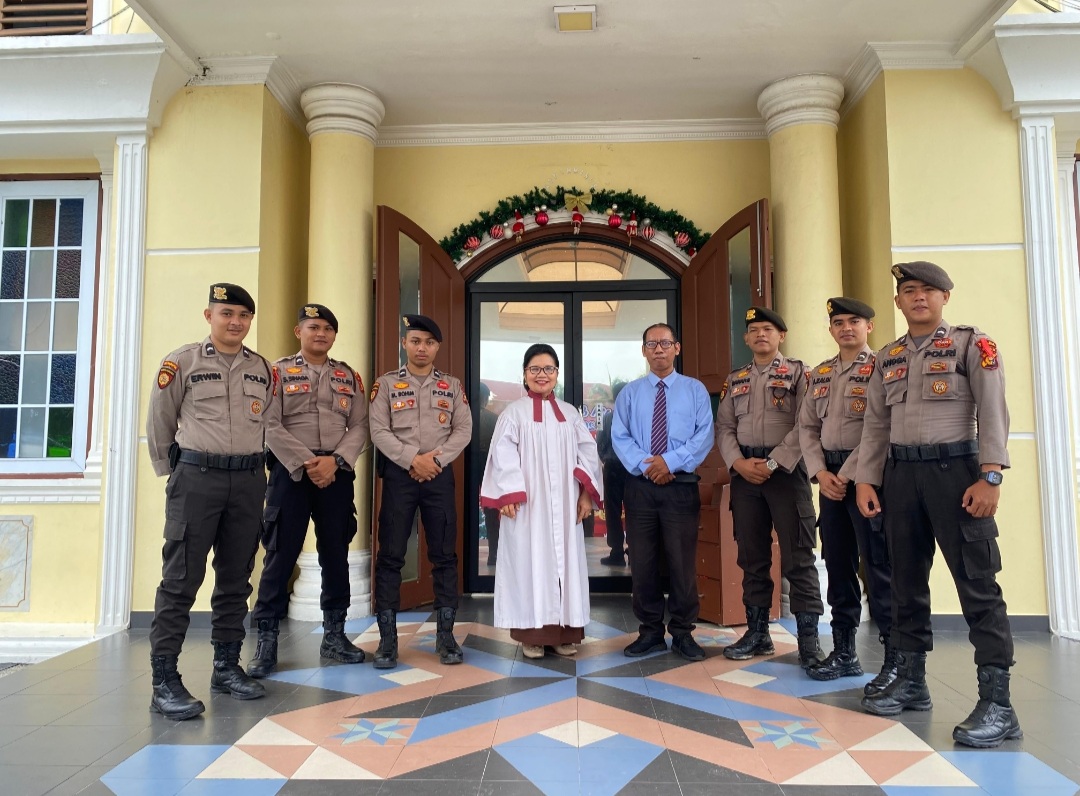 Subsatgas PAM Tempat Ibadah Ops Lilin LK-2024 Melakukan Pengamanan di Gereja GKPI