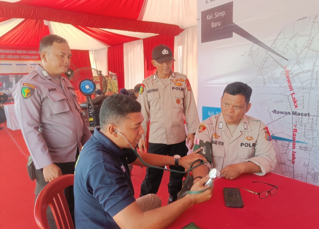 Subsatgas Dokkes Ops Lilin LK-2024 Berikan Pelayanan Kesehatan Kepada Personel