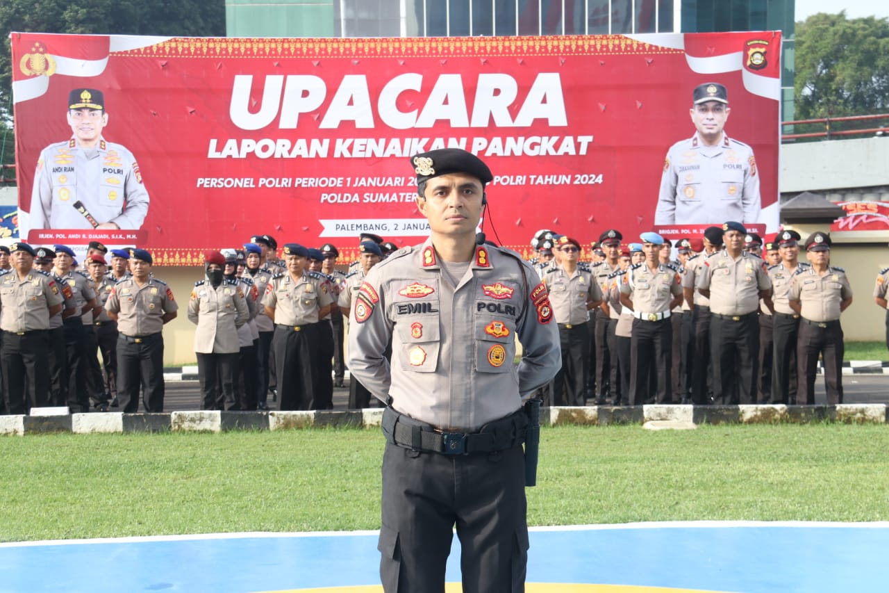 Polda Sumatra Selatan Gelar Upacara Laporan Kenaikan Pangkat Personil Polri Periode 01 Januari 2025 dan PNS Polri tahun 2025.