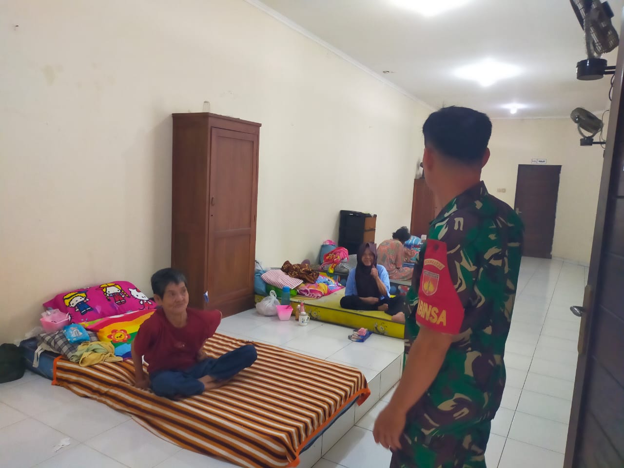 Babinsa Mojosongo Aktif Laksanakan Patroli Sambangi Warga Yang Perlu Perhatian Khusus Di Griya ODGJ PMI Akbar Mojosongo