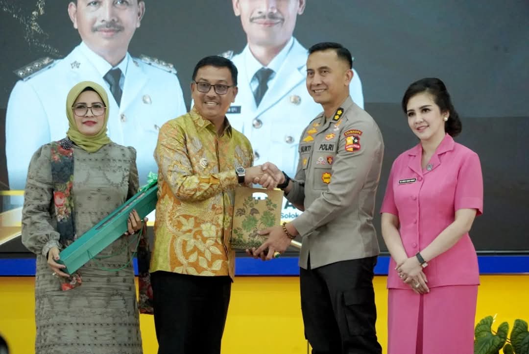 Pisah Sambut Kapolres Solok Selatan, Bupati Khairunas Harapkan Sinergi Polri dan Pemkab Makin Solid