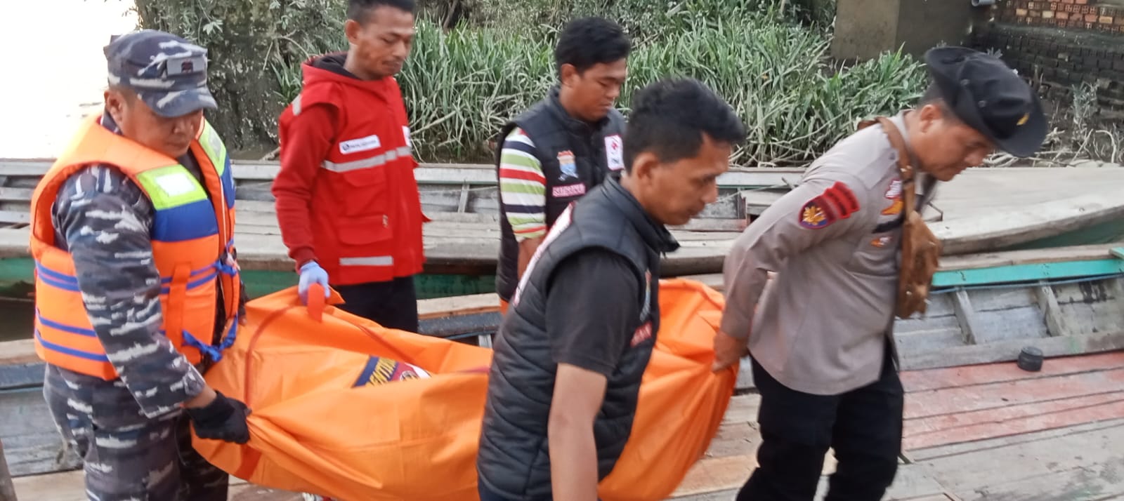 Binpotmar Lanal Palembang Kembali Temukan Mayat di Perairan Srimenanti