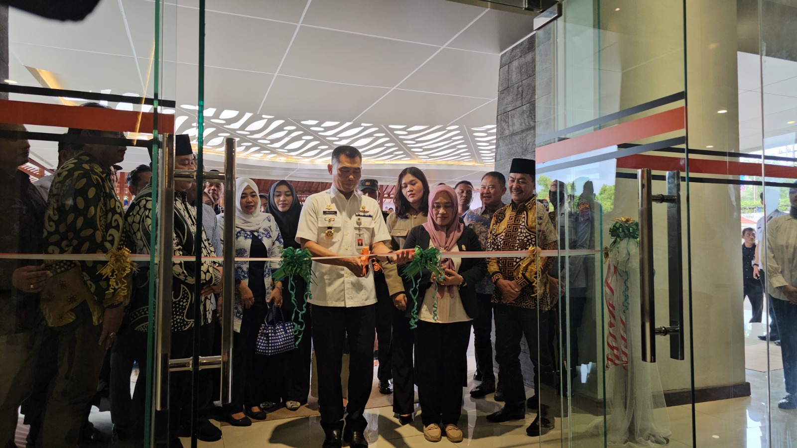 Gedung Dewan Perwakilan Rakyat Daerah (DPRD) Kabupaten Gunungkidul secara resmi diresmikan oleh Bupati Gunungkidul