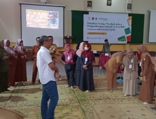 Tingkatkan Kualitas Pendidik, Puluhan Guru SMK di Boyolali mengikuti Pelatihan 21 January 2025 Pemerintahan