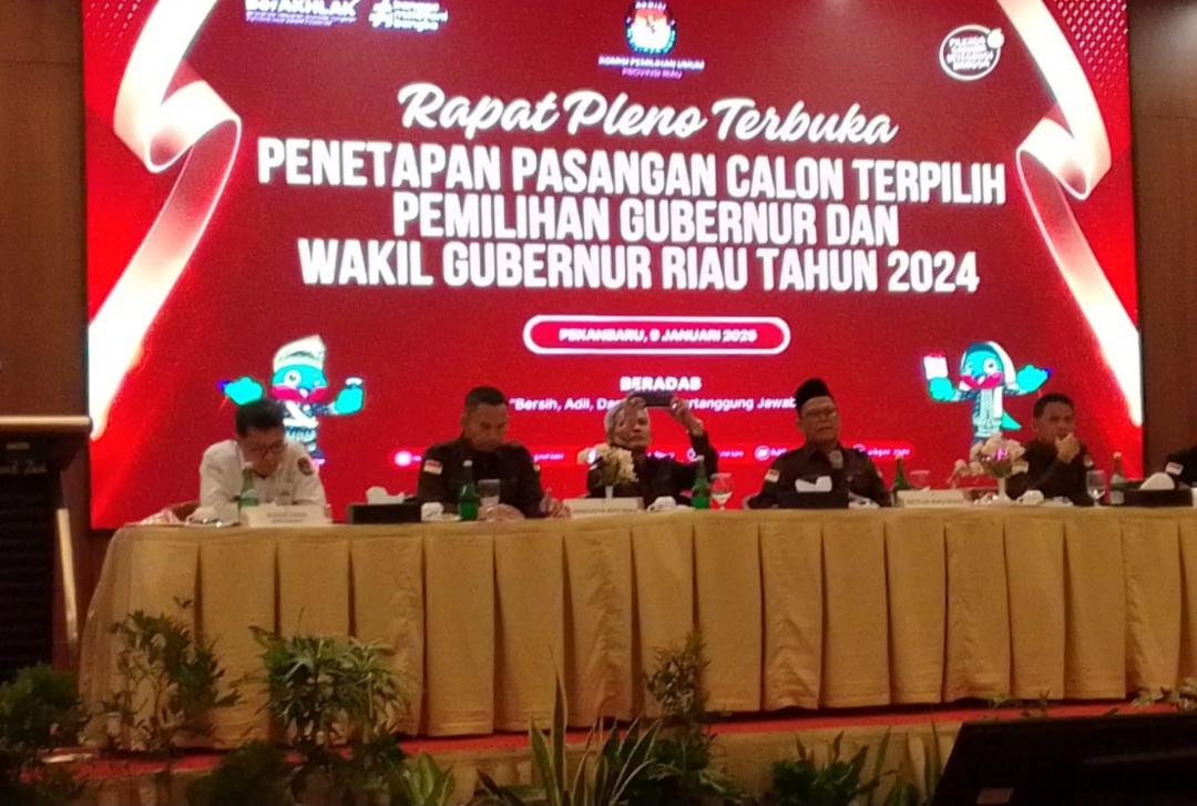 Pleno Terbuka KPU Provinsi Riau, Abdul Wahid – SF Hariyanto Sah Menjadi Gubernur dan Wakil Gubernur Riau Periode 2025 -2030