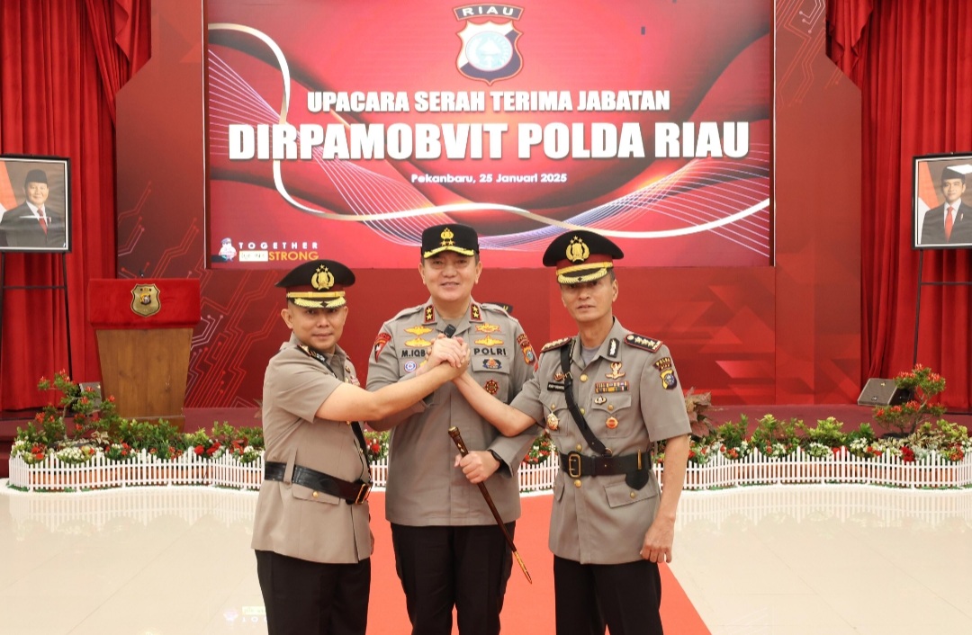 Kapolda Riau Lantik Kombes Jonner MH Samosir Jabat Dirpamobvit Polda Riau