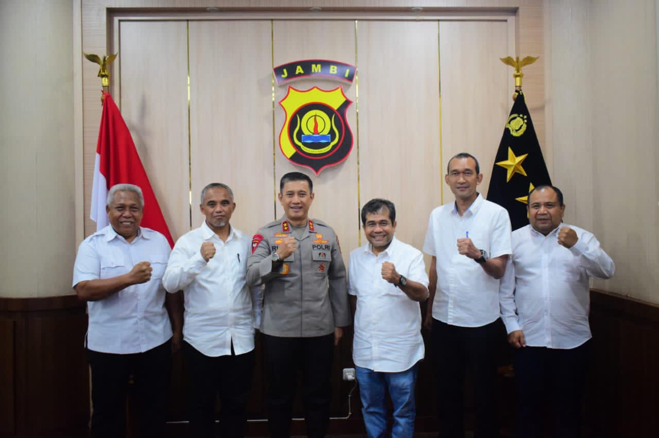 Kapolda Jambi, Irjen Pol Drs. Rusdi Harton silaturahmi bersama Direksi PTPN IV