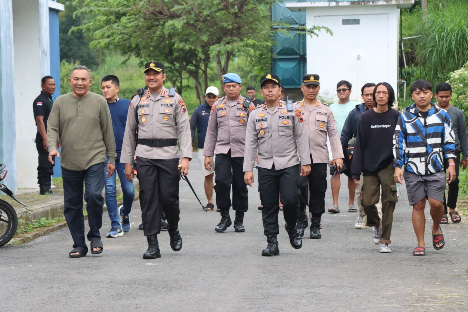 Kapolres Boyolali Pantau Langsung Pengamanan dan Beri Semangat Personel dalam Laga Liga 4 Jateng 2024/2025